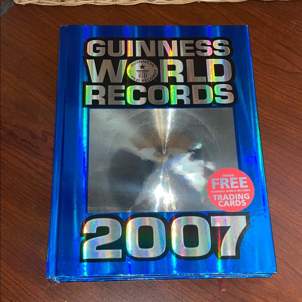 Guinness World Records 2007 Book Used - Picture 2 of 16